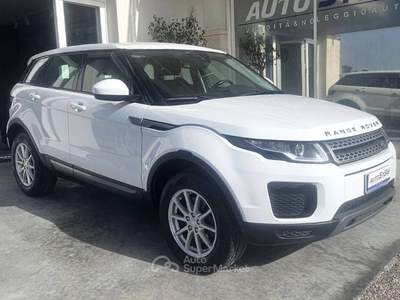 Land Rover Range Rover Evoque 2.0 td4 Pure 150cv 5p auto my19 Bianco usata Vittoria