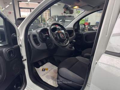 Fiat Panda  1.3 MJT 80 CV S&S Lounge Bianco usata Andria