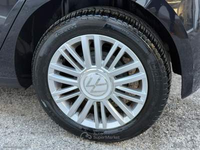 Volkswagen up! 1.0 5p. EVO sport up! BMT Nero usata Mesagne