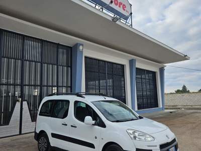 Peugeot Partner Tepee 1.6 HDi 92CV Active - 7POSTI Bianco usata CERIGNOLA