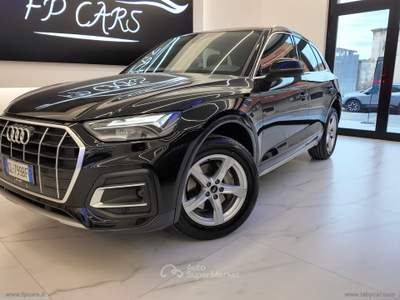 Audi Q5 Q5 40 TDI 204CV QUATTRO S TRONIC SPORT Nero usata Cerignola