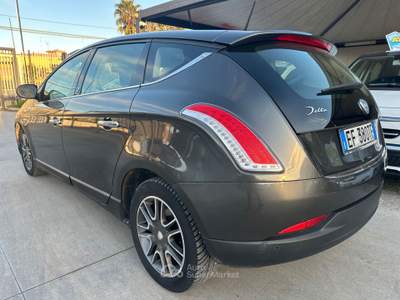 Lancia Delta 1.6 DIESEL 2011 - NORD ITALIA Grigio usata Terlizzi