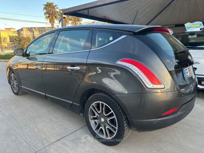 Lancia Delta 1.6 DIESEL 2011 - NORD ITALIA Grigio usata Terlizzi