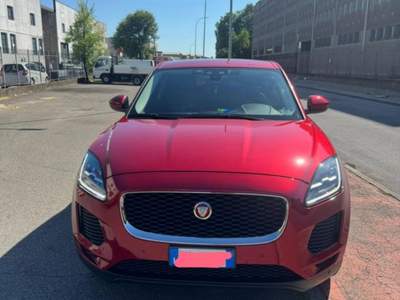 Jaguar E-Pace Bellissima jaguar con allestimento full optional e 200 cv Rosso usata Mediglia