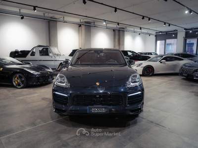 Porsche Cayenne Coupé 3.0 V6 E-Hybrid*KIT AERO*4 RUOTE STERZ*PNEUM Nero usata MILANO