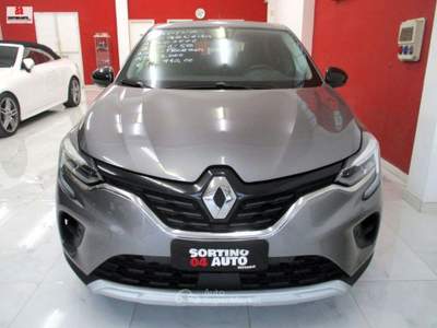 Renault Captur TCe 90 CV Techno Grigio usata Vittoria