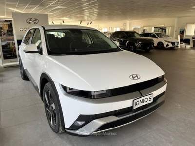 Hyundai Ioniq 5 63 kWh ExclusiveAZIENDALE Bianco usata Montecrestese