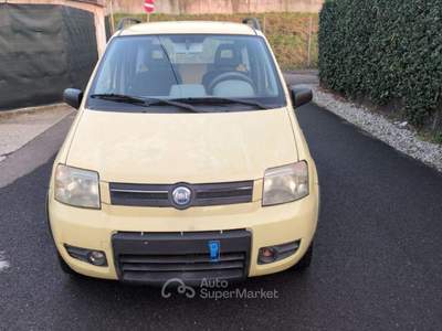 Fiat Panda 1.2 4x4 Climbing Giallo usata Lomazzo