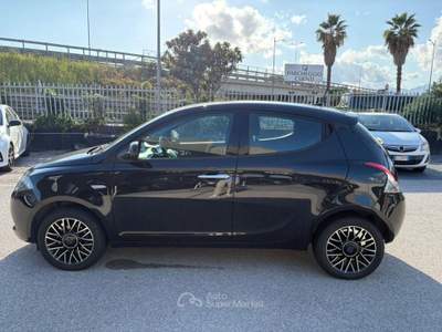 Lancia Ypsilon LANCIA YPSILON HYBRID PLATINO usata Pagani