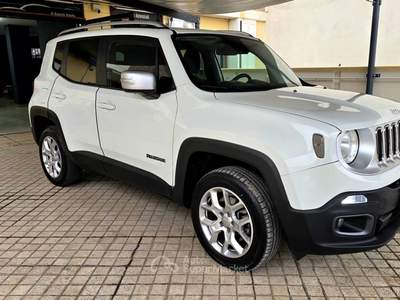 Jeep Renegade 2.0 mjt 140cv LIMITED 4x4 Bianco usata Altamura