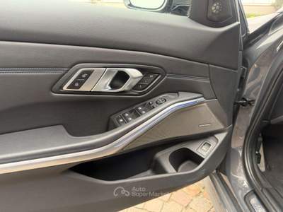 BMW Serie 3 330d d 48V xDrive Touring Msport Tetto Pano Apribile Grigio usata Castiglione delle Stiviere