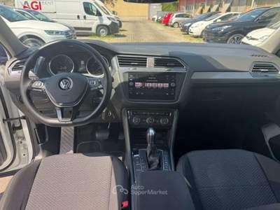 Volkswagen Tiguan Allspace 2.0 TDI SCR DSG Business Bianco usata Milano