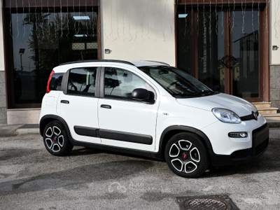 Fiat Panda FIAT PANDA GSE HYBRID Bianco usata Casoria
