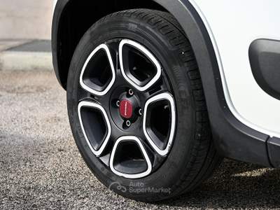 Fiat Panda FIAT PANDA GSE HYBRID Bianco usata Casoria