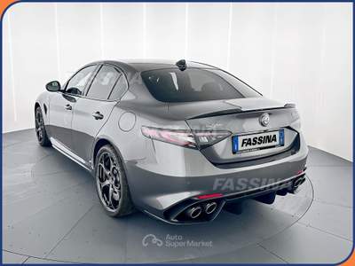 Alfa Romeo Giulia Giulia 2.9 V6 Bi-Turbo AT8 Quadrifoglio 520CV Grigio usata Milano