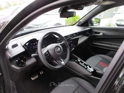 Alfa Romeo Junior 1.2 136 CV Hybrid eDCT6 Speciale Nero usata Mogliano Veneto