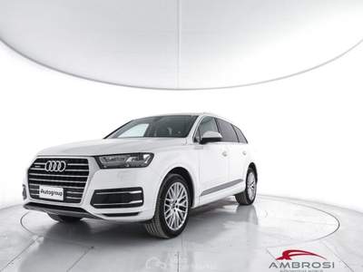 Audi Q7 3.0 TDI 218 CV ultra quattro tiptronic Business Pl Bianco usata Corciano