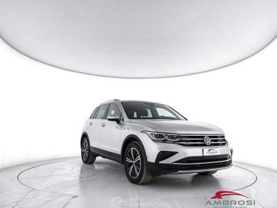 Volkswagen Tiguan 2.0 tdi Elegance 150cv dsg Argento usata Corciano