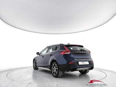 Volvo V40 Cross Country D2 1.6 Powershift Volvo Ocean Race - PER OPERATORI Blu/Azzurro usata Corciano