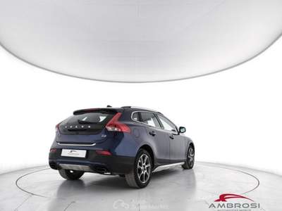 Volvo V40 Cross Country D2 1.6 Powershift Volvo Ocean Race - PER OPERATORI Blu/Azzurro usata Corciano