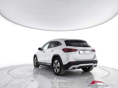 Mercedes-Benz GLA CDI 4MATIC 200 d Automatic 4Matic Progressive Adv Bianco usata Corciano