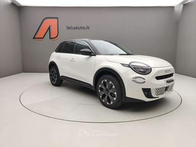 Fiat 600 1.2 MHEV 110CV DCT LA PRIMA Bianco usata Voghera