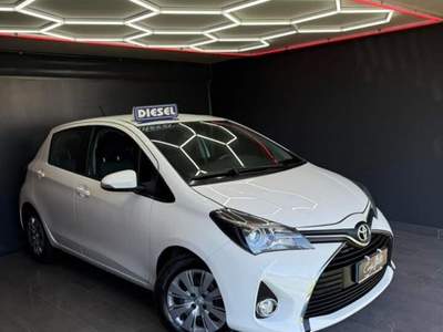 Toyota Yaris Lounge 11/2014 Bianco usata Teverola