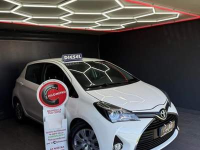 Toyota Yaris Lounge 11/2014 Bianco usata Teverola