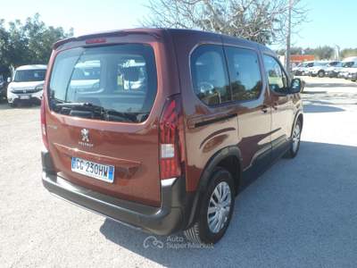 Peugeot Rifter 5 posti autovettura Bronzo usata San Michele Salentino