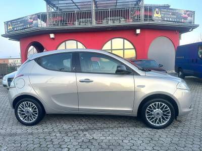 Lancia Ypsilon Lancia Ypsilon benzina 85cv cambio automatico Beige usata Rivanazzano Terme