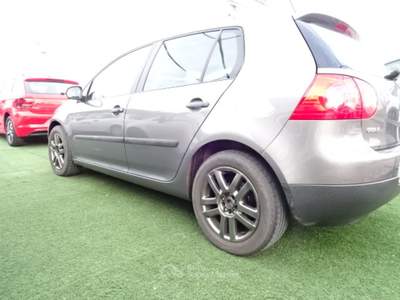 Volkswagen Golf VOLSWAGEN GOLF 5 PORTE TDI   ((GASOLIO)) Grigio usata Casaloldo