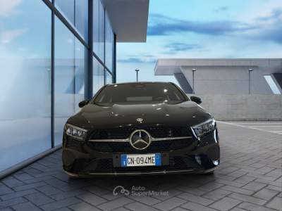Mercedes-Benz Classe A A 180 d Automatic Progressive Advanced Nero usata Rende