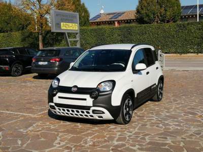 Fiat Panda Pandina 1.0 FireFly 65 CV Hybrid Cross 5 Posti Bianco usata VEDELAGO