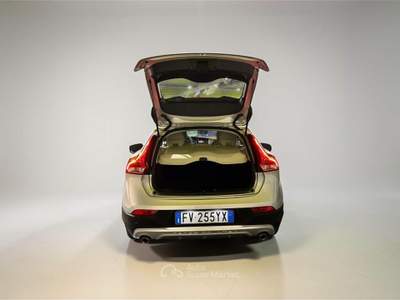 Volvo V40 Cross Country 2.0 D2 Business Plus Geartronic My19 usata Parma