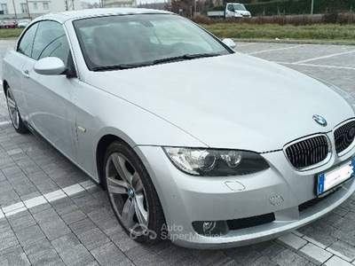 BMW Serie 3 325d Futura  Grigio usata Pavia