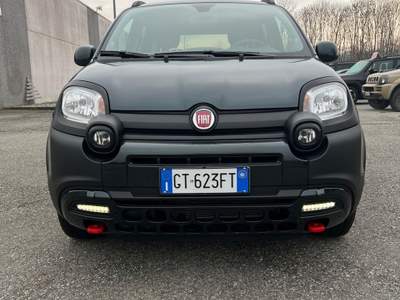 Fiat Panda FIAT PANDA CROSS HYBRID NEOPATENTATI Verde usata Fontaneto d'Agogna