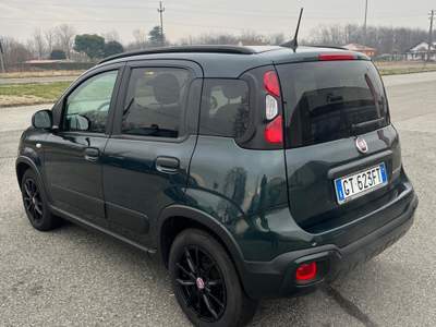 Fiat Panda FIAT PANDA CROSS HYBRID NEOPATENTATI Verde usata Fontaneto d'Agogna