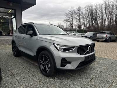 Volvo XC40 B3 automatico Plus Dark KM0 PREZZO REALE Grigio usata Arsago Seprio