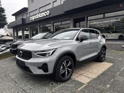 Volvo XC40 B3 automatico Plus Dark KM0 PREZZO REALE Grigio usata Arsago Seprio