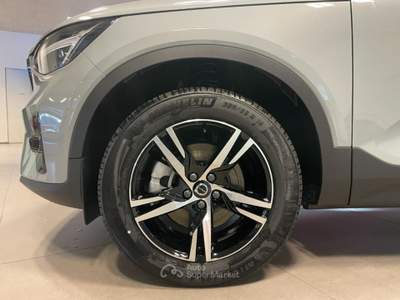 Volvo XC40 B3 automatico Plus Dark KM0 PREZZO REALE Grigio usata Arsago Seprio