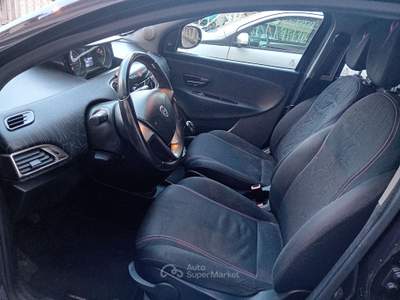 Lancia Ypsilon 1.3 mjt 95 CV *OK NEOPATENTATI* Lilla usata Canelli