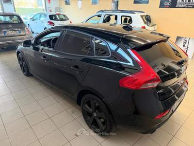 Volvo V40 In perfette condizioni e pronta a viaggiare con te Nero usata Quarrata