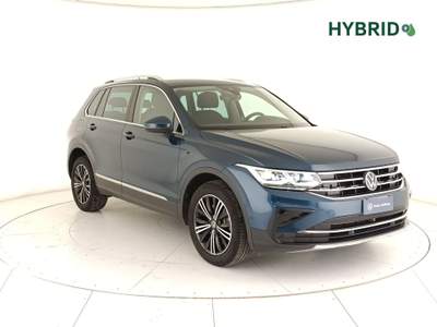 Volkswagen Tiguan 1.4 tsi eh elegance dsg Blu/Azzurro usata Bari