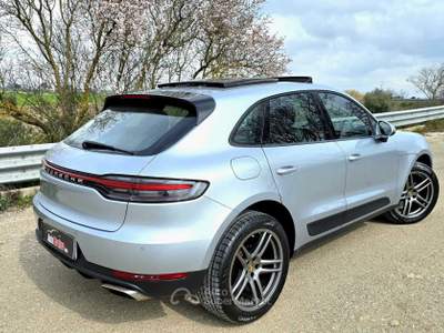 Porsche Macan 2.0 FACELIFT 245cv-UFFICIALE Blu/Azzurro usata Altamura
