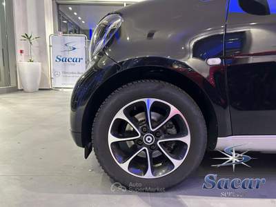 Smart ForTwo Fortwo 1.0 Passion 71cv twinamic Nero usata Potenza
