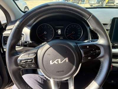 Kia Stonic dpi Style s/Navi Pack 84cv PROMO FINANZIAMENTO Nero usata Roma