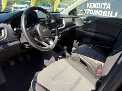 Kia Stonic dpi Style s/Navi Pack 84cv PROMO FINANZIAMENTO Nero usata Roma