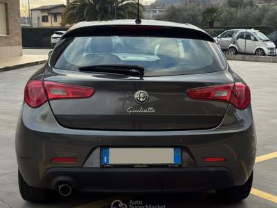 Alfa Romeo Giulietta Giulietta 1.6 JTDm-2 105 CV Distinctive Grigio usata SORA