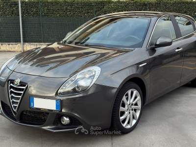 Alfa Romeo Giulietta Giulietta 1.6 JTDm-2 105 CV Distinctive Grigio usata SORA
