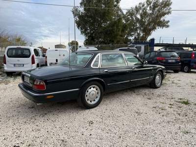 Jaguar XJ Daimler 4.0 cat Super Charged Verde usata Roma